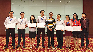 埃及老外來(lái)看沖切一體機(jī)，外貿(mào)部親自接待