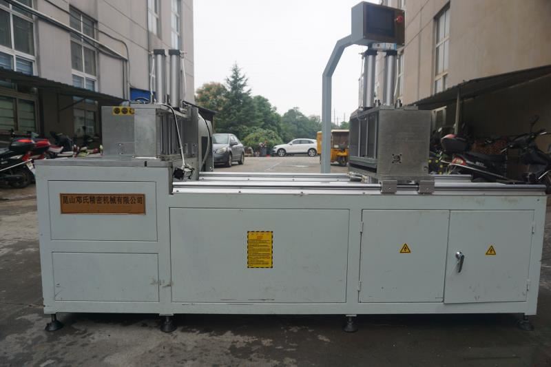 鋁型材切割機DS-A500鋸切汽車零部件，令藍托金屬滿意